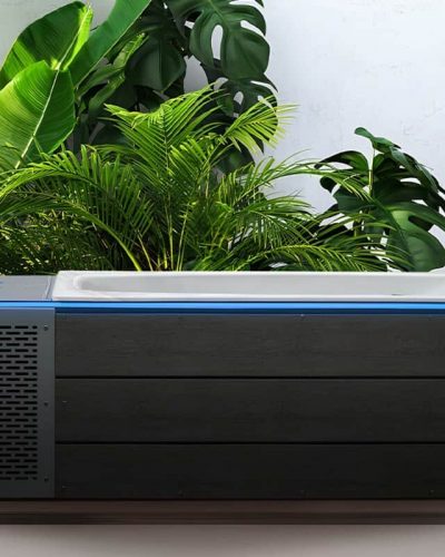 calspas-hot-tubs-portable-swim-spas-for-sale-chill-spa-M (1) woman in a cold plunge tub