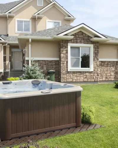 j-245-install-01 jacuzzi 5 seater hot tub with lounger